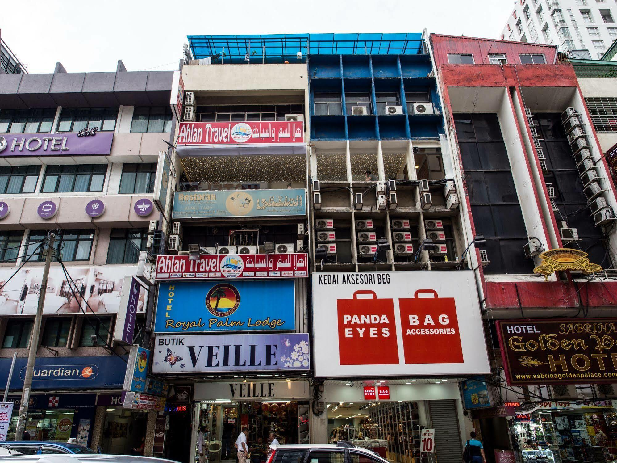 Goldbrick Hotel Bukit Bintang Kuala Lumpur Bagian luar foto