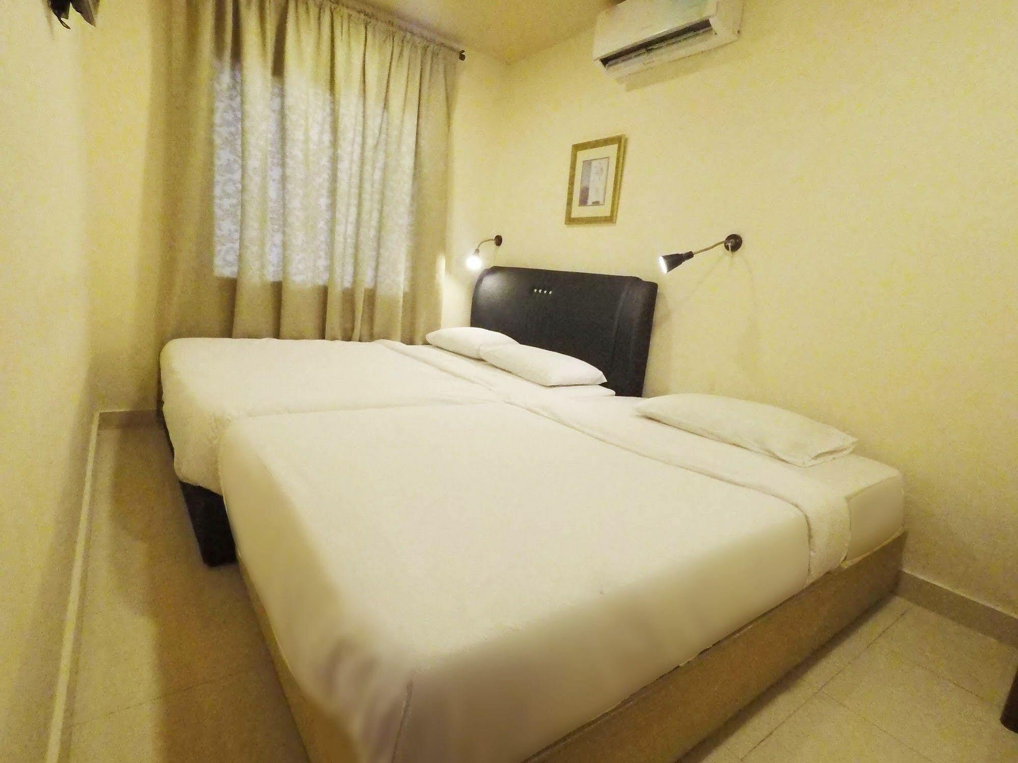 Goldbrick Hotel Bukit Bintang Kuala Lumpur Bagian luar foto