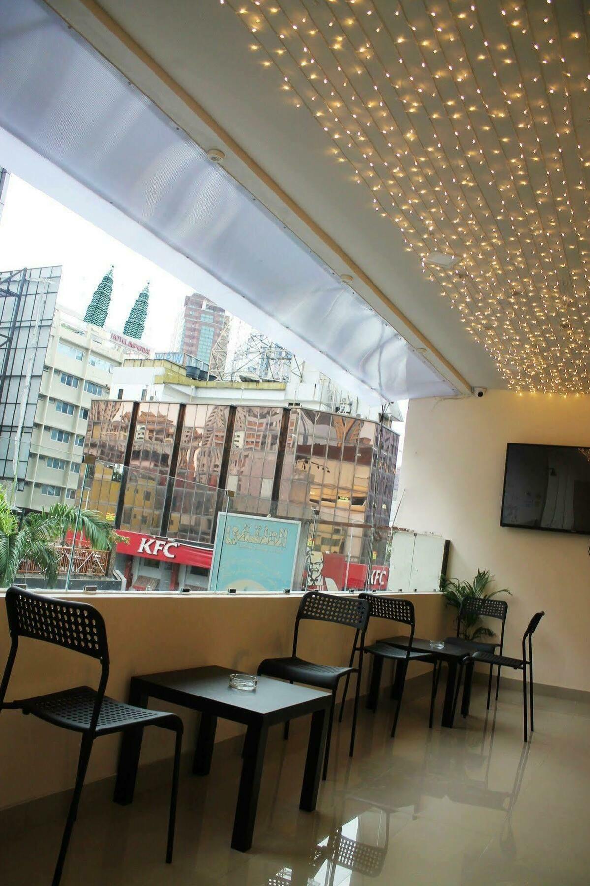 Goldbrick Hotel Bukit Bintang Kuala Lumpur Bagian luar foto
