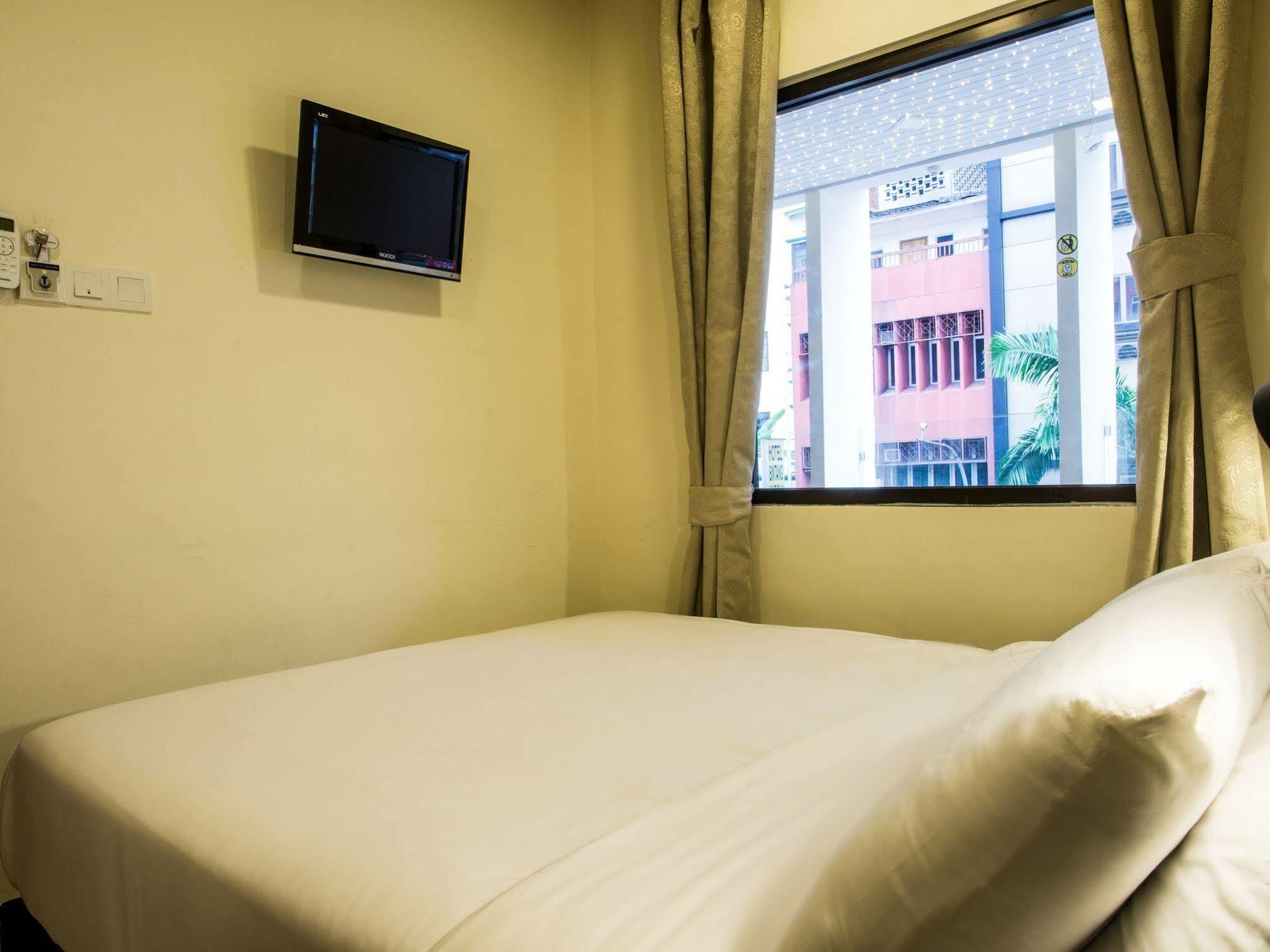 Goldbrick Hotel Bukit Bintang Kuala Lumpur Bagian luar foto