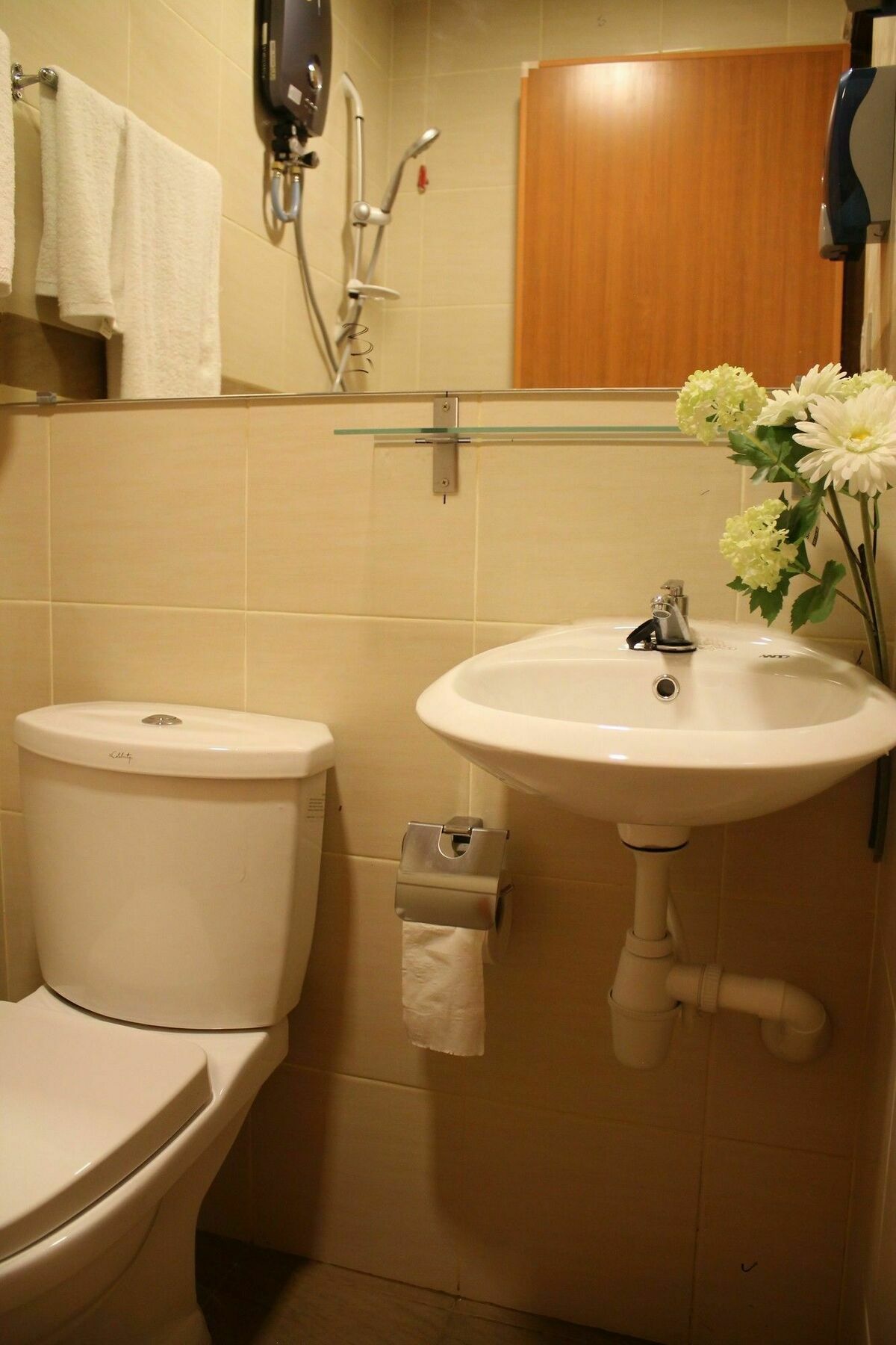 Goldbrick Hotel Bukit Bintang Kuala Lumpur Bagian luar foto