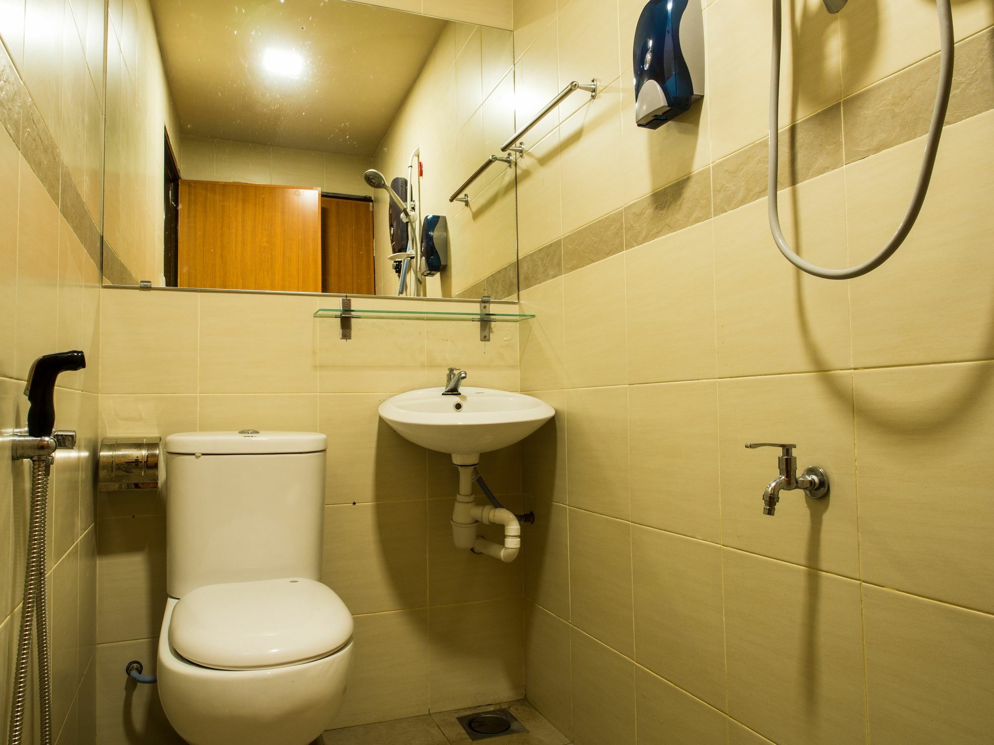 Goldbrick Hotel Bukit Bintang Kuala Lumpur Bagian luar foto