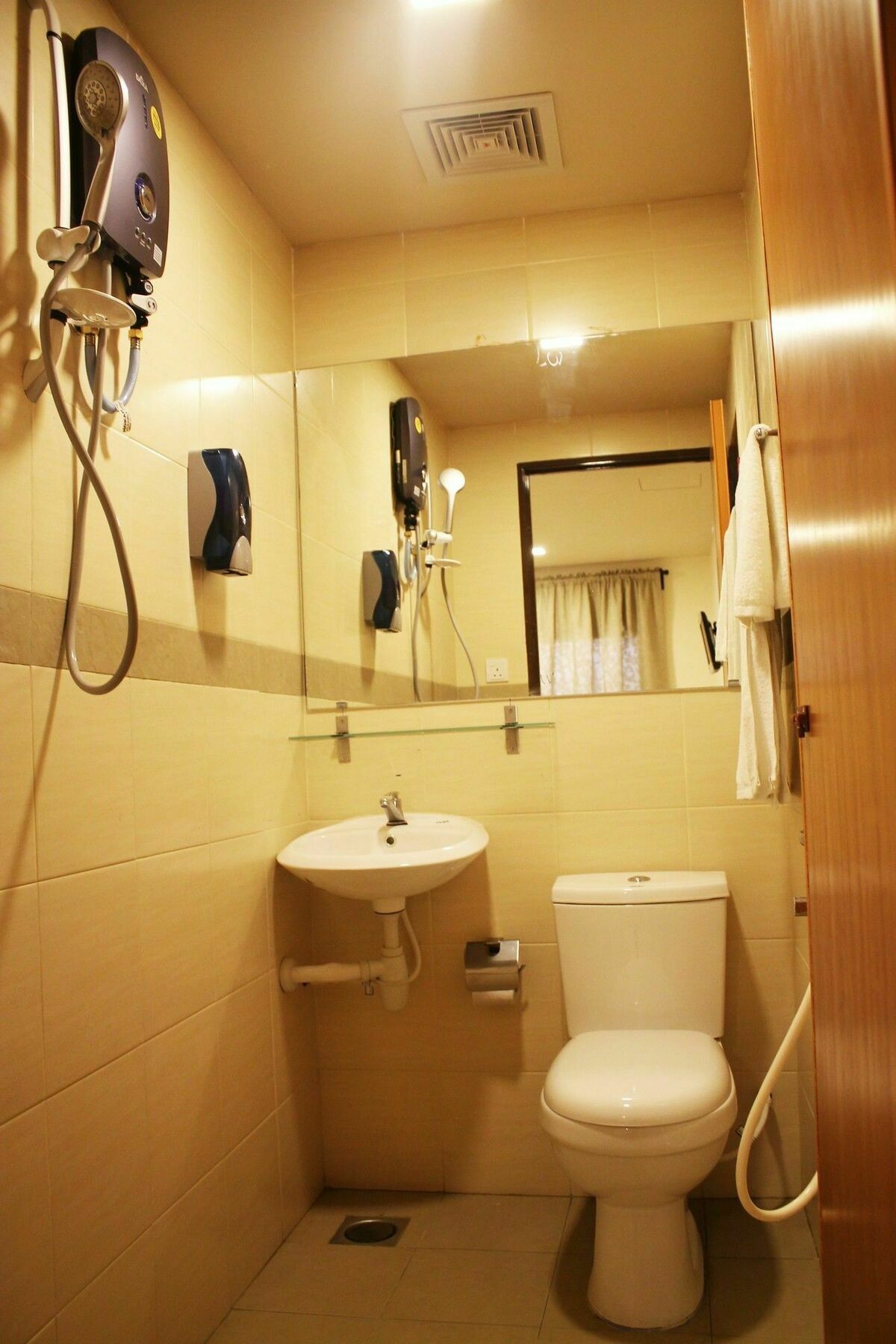 Goldbrick Hotel Bukit Bintang Kuala Lumpur Bagian luar foto